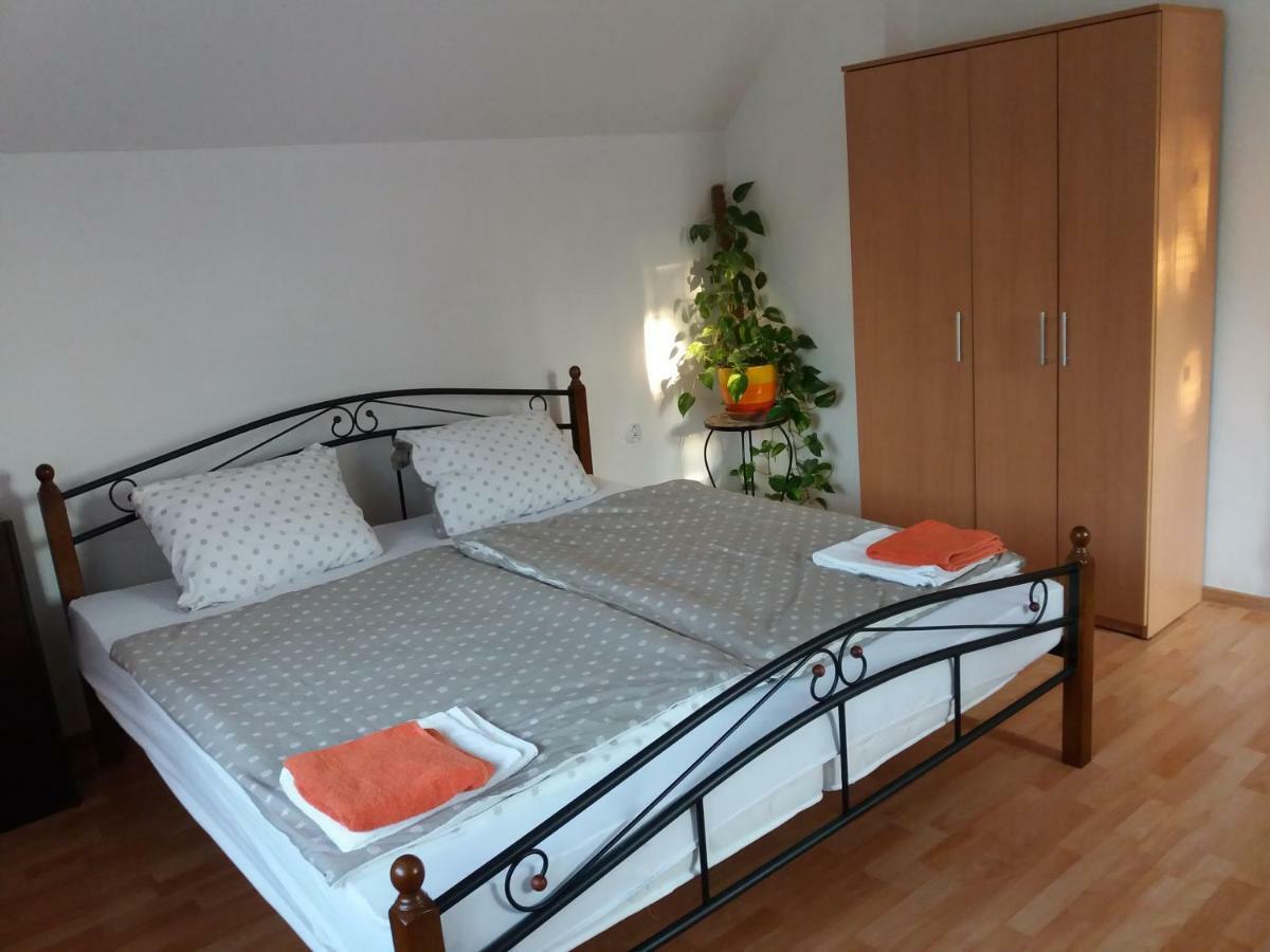 Apartmány F-M Frydek-Mistek Exterior foto
