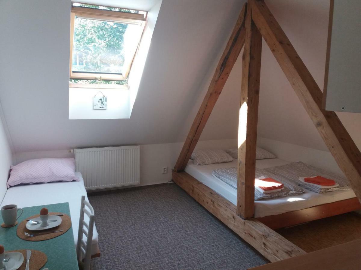 Apartmány F-M Frydek-Mistek Exterior foto